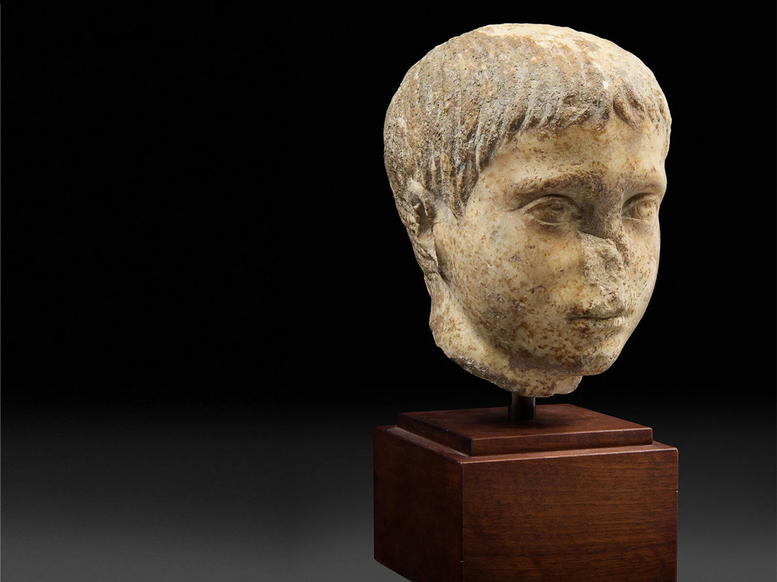 Fine Furniture, Decorative Arts & Silver