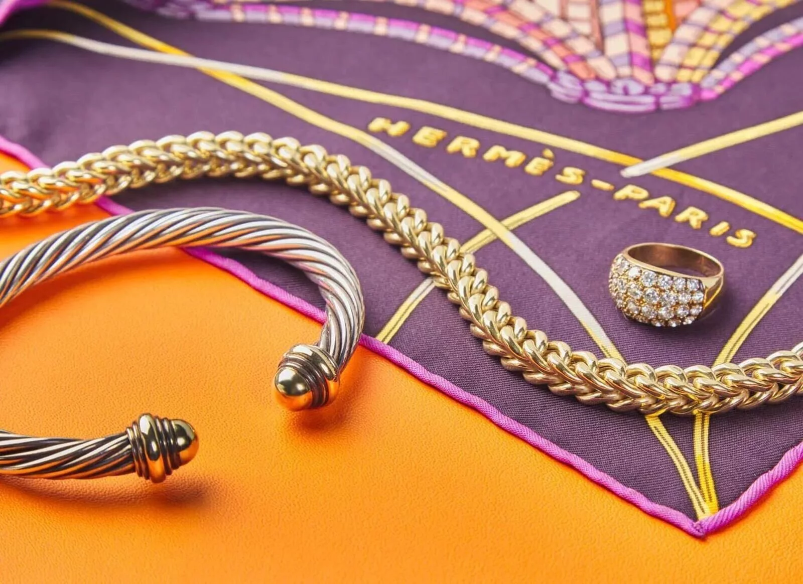 Boutique Jewels and Luxury Accessories