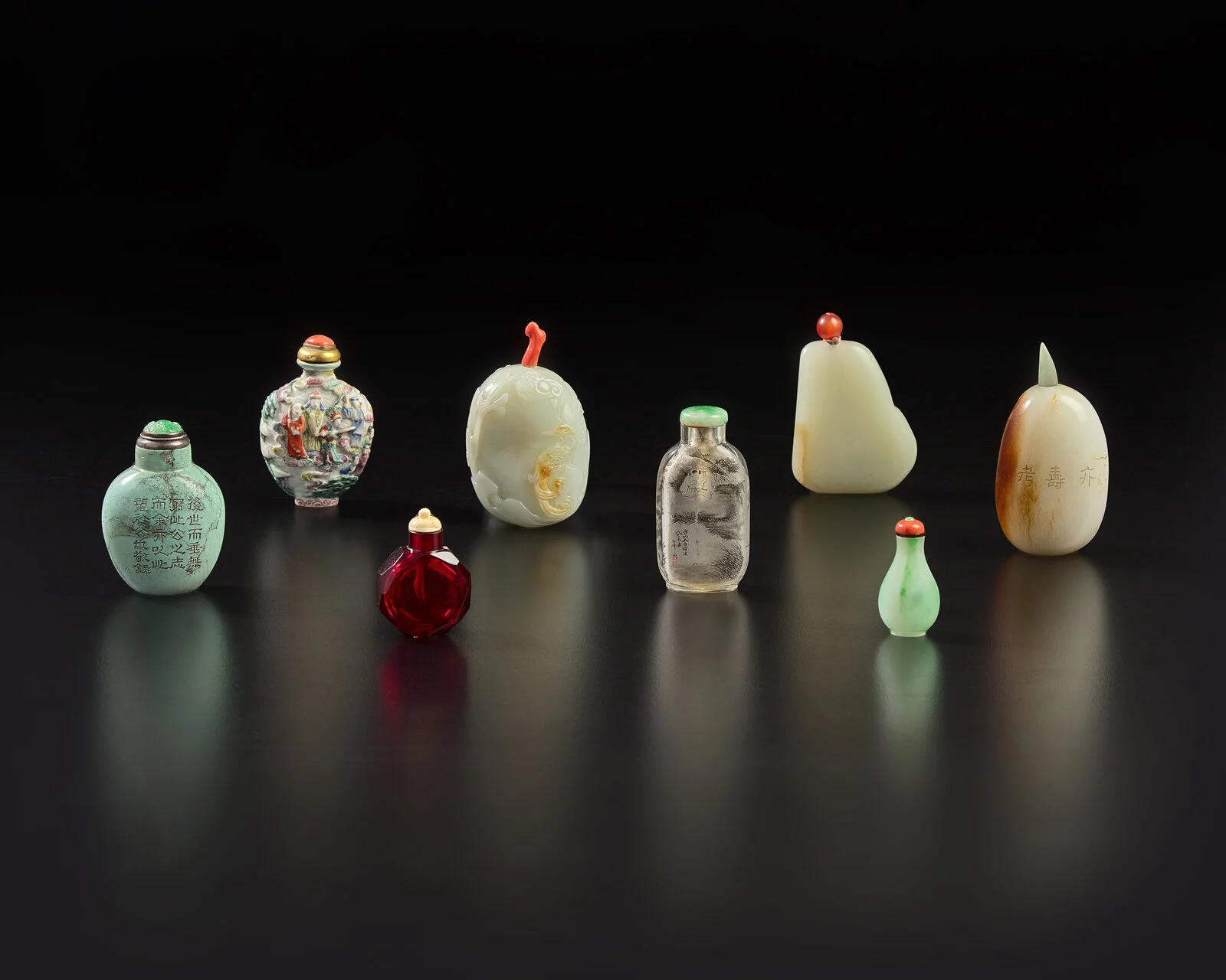 Asian Works of Art Online: Snuff Bottles 