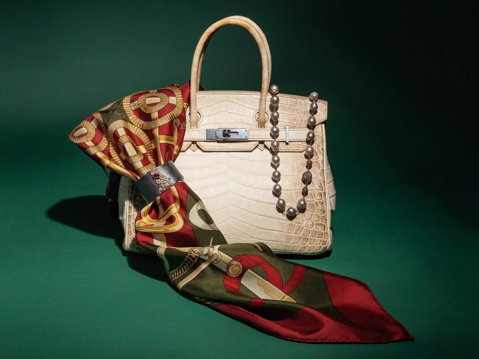 The Holiday Edit: Jewelry and Luxury Handbags