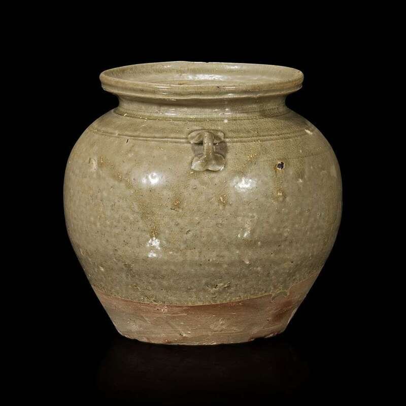 Two Chinese Yue celadon-glazed stoneware jars and a bowl 越窑青釉