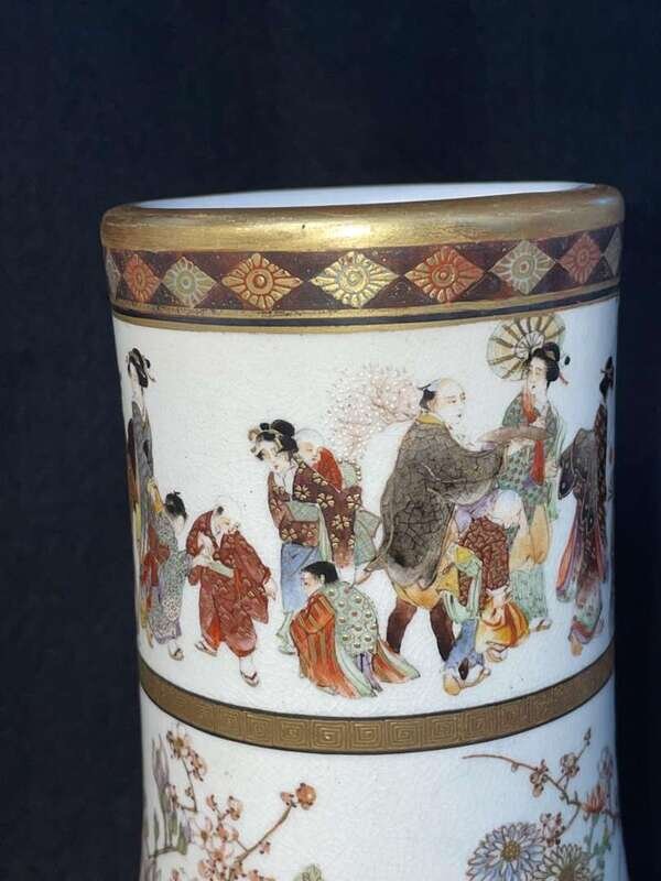 萨摩烧 A finely-decorated Satsuma-type vase, Okamoto Ryozan 日本