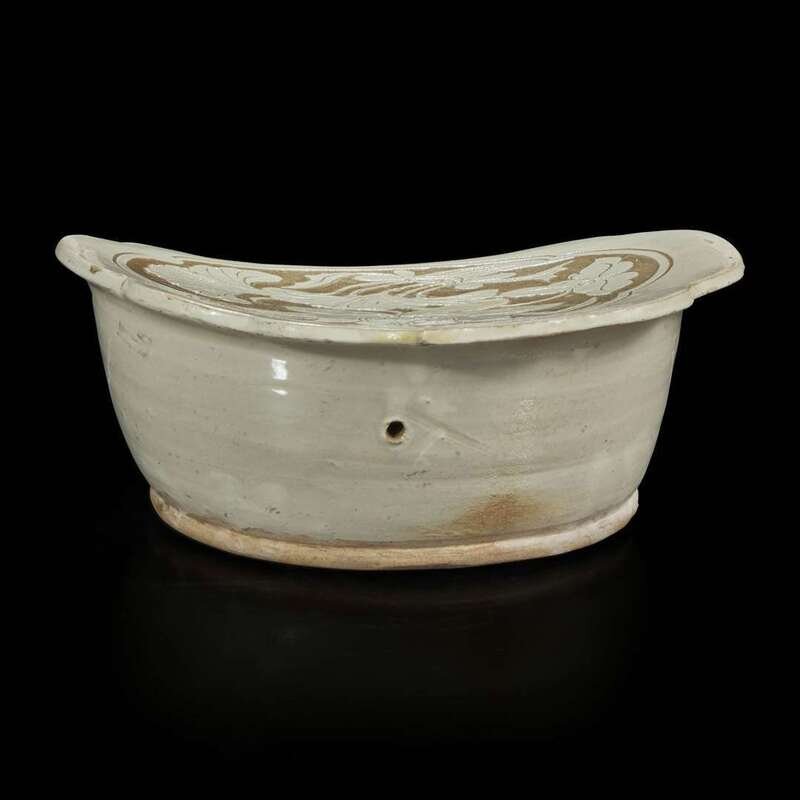 A Chinese Cizhou carved pillow 磁州窑刻花瓷枕Northern Song