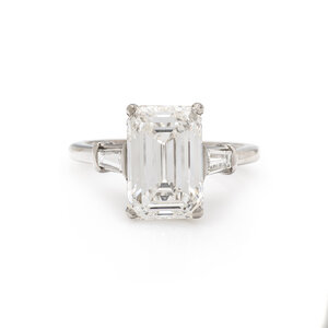 EMERALD CUT DIAMOND RING